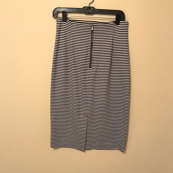 Banana Republic Stripe Pencil Skirt - Picture 5 of 7